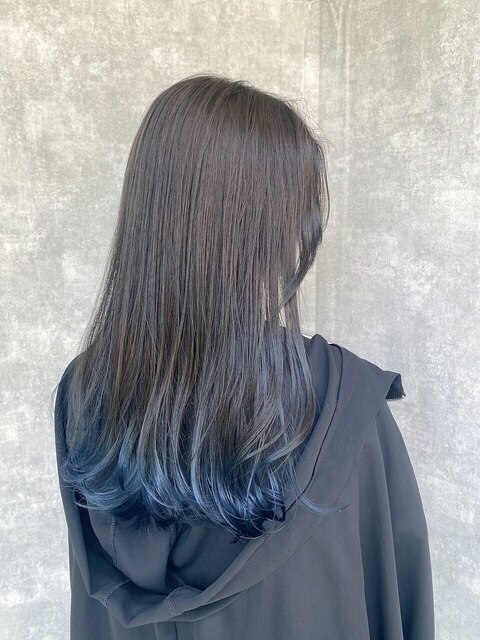裾カラー×ブルー×黒髪