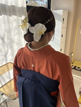 ウム(umu.) ヘアセット / タイトヘア /タイトシニヨン / 卒業式ヘア