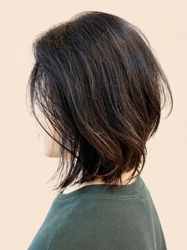 モーイトウキョウ美容室(Mooi Tokyo美容室) くびれミディ×外ハネレイヤー