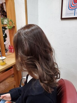 リビングヘアルーム(LIVING HAIR ROOM) ふわりな春色ロング