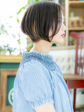 カバーヘア ブリス 上尾西口店(COVER HAIR bliss) ■ラインカラーひし形シルエットミニボブ51-7★上尾20代30代40代