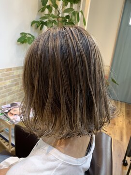 テンプラード(Templado) ボブバレイヤージュ