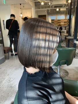 ベンチ 新宿店(bench) サラツヤボブ