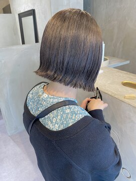 オルロバイイザ(ORLO by IZA) 切りっぱなし外ハネボブ