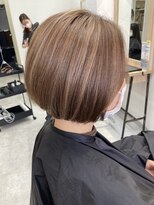 エルプラスヘアー(L+hair)&nbsp;ハイライトボブ（30代前半）