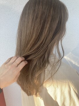 マウ(MAW?) milk tea beige