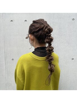 ヒップスアイズ(Hip's eyes) 編みおろしポニー☆【ヒップス大宮 北島奈那子】