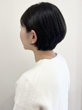 ヒビカ(HIBIKA) 丸みショート×オリーブカラー