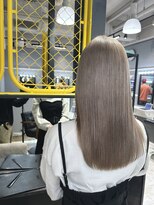 ロイオブジゼル(roi of GiseL)&nbsp;バレーヤージュカラーケアブリーチカラーハイトーンカラー