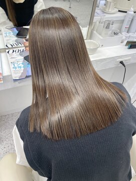 ロマーリ(LOMARLIE) 髪質改善ストレートオリーブグレージュ_艶カラー