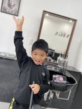 ベガ(VEGA) 刈り上げ「キッズカット」