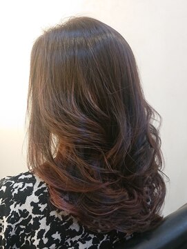 リバース(Reverse) レイヤースタイル ピアス+ハイライト(ブリーチ)