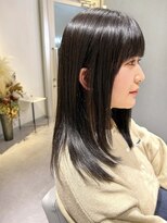 アム(amu) ツヤツヤストレートロング