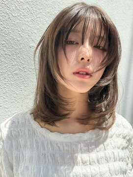 ノラ ウメダ(NORA UMEDA) レイヤーボブワンカール姫カットシアーカラーセミディ