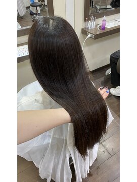 ヘアーアンドメイク ビス(HAIR&MAKE bis) 髪質改善トリートメント【山崎ほのか】
