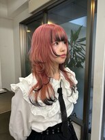 レコ 渋谷(LECO) ベビーピンクとブラックのデザインカラー