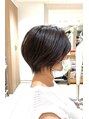 ギンザ シロー(GINZA CIRO)&nbsp;乾かしてまとまる、お手入れが簡単なショートヘアです。
