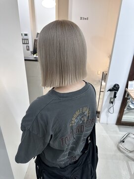 ジール(Ziel) シルバーブラウン