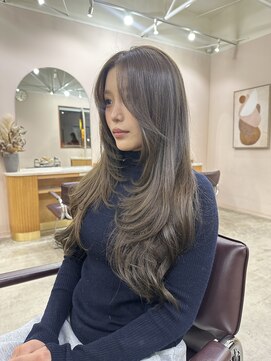 透明感カラー×オリーブカラー