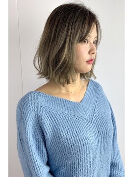 フルショウ アシヤ(FURUSHO ASHIYA) ナチュラルグラデーション ブリーチオンカラー ミントアッシュ