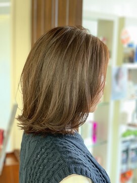 クオリス 上板橋店(QUALIS) 30代40代 大人女子/切りっぱなし外ハネボブ/オリーブグレージュ