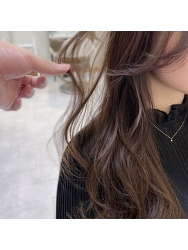 プリマ 新宿(PRIMA) 透明感抜群のアッシュブラウン　prima 新宿