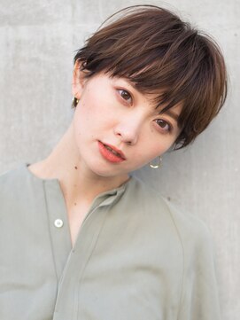 エムクランメイクス 原宿 表参道(m.clan MAKE'S) 大人かわいいマッシュショートハンサム前髪フェザーバングボブ