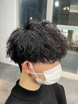 バース バイ ハピネス(BIRTH by happiness) ツイストスパイラルパーマツイストパーマメンズマッシュパーマ