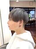 刈り上げマッシュ/ツーブロック爽やかヘア/シルバーカラーメンズ