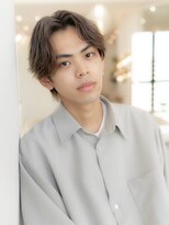 イオ 本厚木(io)&nbsp;センターパートウルフカット波巻きスパイラルパーマモテ髪