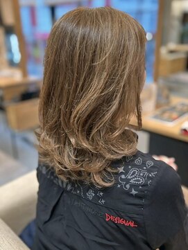 フリップビーアヴェダ(FLIP B AVEDA) 本八幡×セミロング×レイヤースタイル×千葉美容院