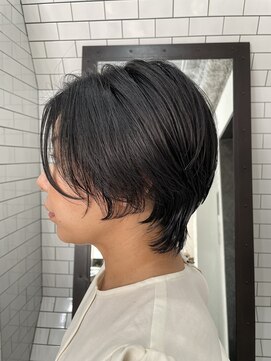 レガーレ(Legare) ストレートで艶めくショートスタイル(広島市中区紙屋町)