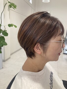 アンブレラ(umbrella) ヘッドスパで叶える上品フォルムの大人ショート