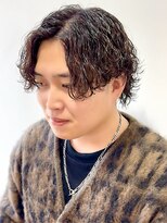 イーストハムアネーロ(EAST HAM anello)&nbsp;メンズカット/センターパート/強め波巻きパーマ/ウルフ