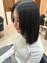 エリュール(Elure)&nbsp;切りっぱなしボブ風×顔周りニュアンスレイヤー