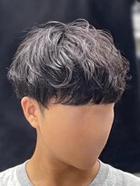 メンズヘアセンス 渋谷(MEN'S HAIR SENSE)&nbsp;ニュアンスパーマ/センターパート/メンズ/眉毛/フェザーパーマ