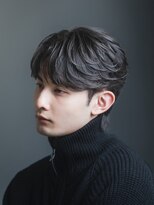 ネイビー 表参道(NAVY) フェザーショート刈り上げビジネスヘア爽やか