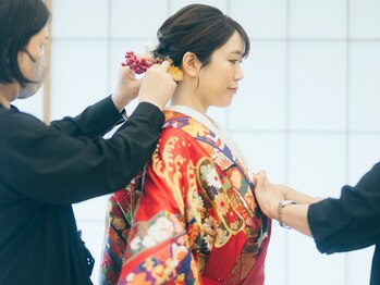 ヘアメイク専門店Pradera TOKYO 赤坂 ヘアセット/着付け/前撮り【9月OPEN(予定)】の写真/プロの手で和装姿も美しく華やかに。ハイクオリティな着付け・ヘアセット・ヘアメイク◎訪問着/留袖/浴衣