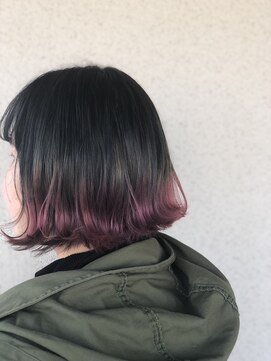 カミユイドコ ニン(kamiyuidoko nin) 裾カラー*切りっぱなしボブ