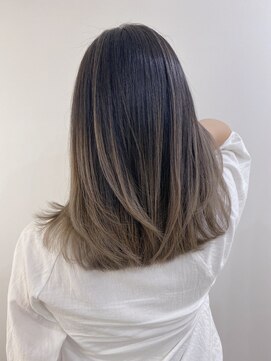 ジゼル(gisele) (小山)大人バレイヤージュ