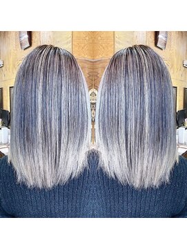 ユートピア(U topia) 【U-topia町田】【エアータッチバレイヤージュ】夏ハイライト