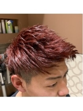 ヘアリゾートユア 新大久保店(hair resort YuA) レッドで存在感アップ、王道アップバング!