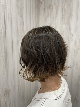 ムーナ(Muwna) ショートスタイル