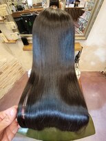 リリアン(Ririan)&nbsp;【橋本】カット+自社製品髪質改善トリートメント