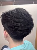 小顔補正立体カット アップバング ツーブロ カルマ  フェード