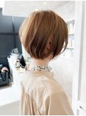 福山Caary30代40代小顔補正立体カットショートヘア.ショートボブ