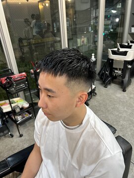 フランクスバーバーリザーブ 人形町店(FRANK’S BARBER RESERVE) ナチュラルクロップフェードH