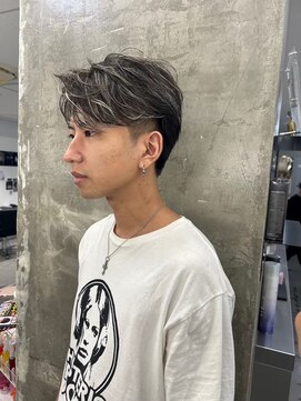 メンズサロン キング 高槻店(Men’s salon K!ng) 波巻きツイストスパイラルパーマ/フェザーパーマ/眉毛/メンズ