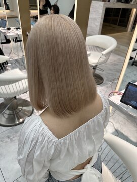 ロンドルピナス 小倉(Lond Lupinus) ミディアムヘア暗めカラー/デザインカラー/フェイスフレーミング