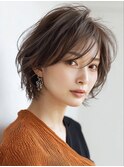 白髪ぼかしカラー×ショートボブ